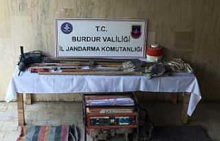 Burdur jandarmadan kaçak kazı operasyonu