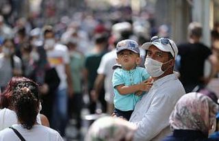 Bursa tarihi çarşıda Kurban Bayramı hareketliliği...