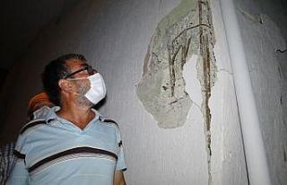 Bursa’da 9 katlı binanın kolonu patladı, vatandaşlar...