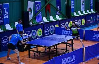 Bursa’da masa tenisinde anlamlı turnuva