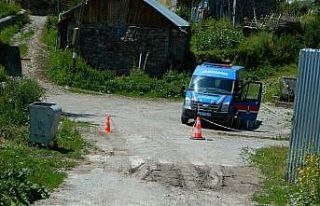 Bursa’da yakalandıkları korona virüsü Ardahan’a...