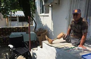 Büyükşehir, engelli adamın akülü sandalye talebini...