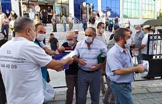 Büyükşehir vatandaşlarla bayramlaştı