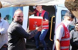 Çadırlarda yaşayan Suriyelilere korona hijyen paketi