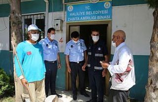 Camide bulduğu parayı sahibine teslim etti