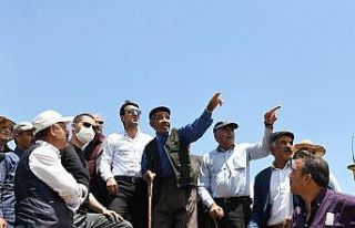 Çatak’ta arazi anlaşmazlığı yaşayan vatandaşlar...