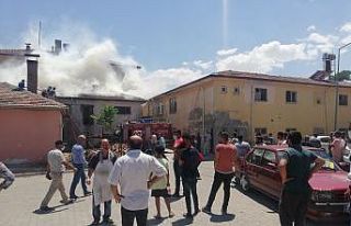 Çatı yangını korkuttu