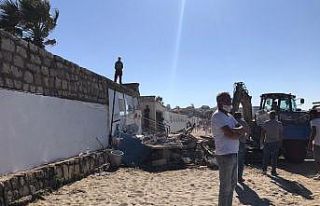 CHP’li belediyeden keyfi yıkım