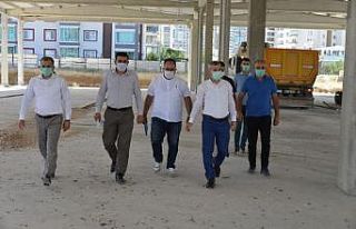 Çınar, Çilesiz semt pazarı ve yaşam merkezini...