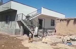 Çöken evi 2 çocuğuna mezar olmuştu, yeni ev yapıldı