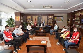 Çukurova’ya yaşlılar için aşevi öğrenciler...