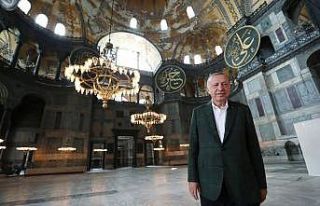 Cumhurbaşkanı Erdoğan Ayasofya Camii’nde incelemelerde...