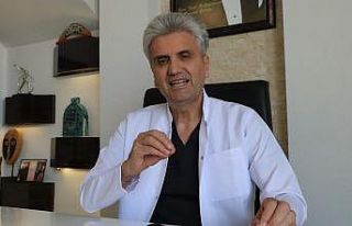 Dr. Hayati Akbaş: "Göğüs eksikliği olan...