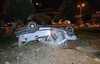 Düğün dönüşü otomobil takla attı: 2 yaralı