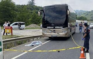 Düzce’de yolcu otobüsünün çarptığı kadın...
