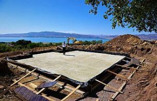 Elazığ’da deprem nedeniyle 18 köyde konut yapımına...