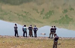 Elazığ’da nehirde erkek cesedi bulundu
