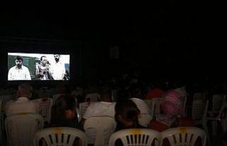 Erdemli’de ‘Yaz Sineması’ günleri başladı