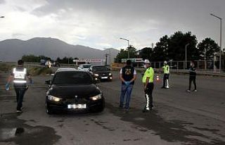 Erzincan polisinden ‘Huzur Uygulaması’