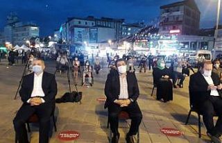 Esenler’de 15 Temmuz nöbeti