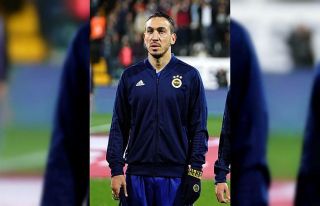 Fenerbahçe’de Mevlüt Erdinç ameliyat oldu