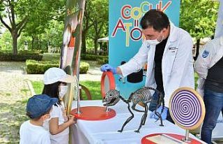 Feza Gürsey Bilim Merkezi etkinliklerini parklara...