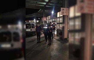 Fuhuş operasyonunda 2’si yabancı uyruklu 5 gözaltı