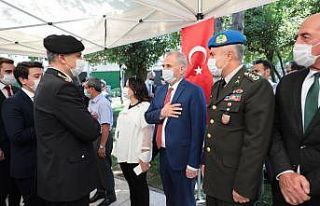 Geleneksel bayramlaşma pandemi kurallarına göre...