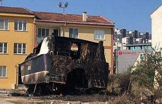 Gemlik’de lüks yat alev alev yandı