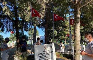 Gençler şehitleri yad etti