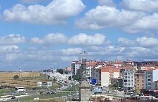 Güvenlik önlemleri olmadan on metrelerce yükseğe...