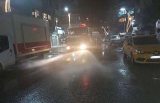 Hakkari Belediyesi gece mesaisinde