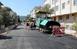 Hasan Ercan Caddesi’nde asfaltlama çalışmalarına...