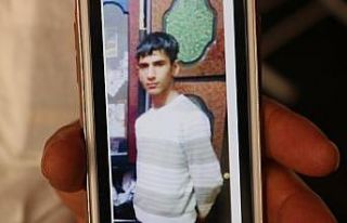 HDP önündeki evlat nöbetine bir aile daha katıldı