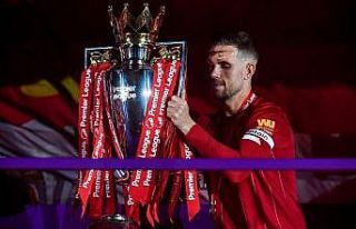 Henderson yılın futbolcusu seçildi