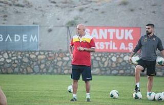 Hikmet Karaman: "Kaliteyi yükseltecek yabancılar...