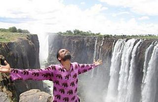 Hintli gezginin Anıtkabir yürüyüşü