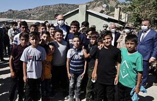 İçişleri Bakanı Soylu Siirt üs bölgesinde