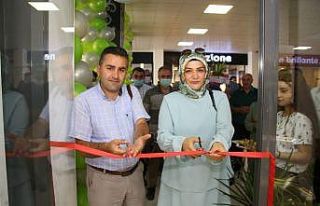 İki kardeş Oltu’da parfüm mağazası açtı
