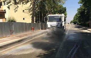 İlaçlama ve dezenfekte çalışmaları devam ediyor
