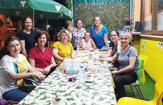 İlkokul arkadaşları hasret giderdi