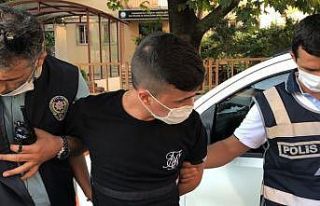 İş vadiyle kandırdığı bayanları dolandırdı