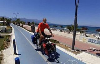 İspanyol gezgin, nesli tehlike altında olan hayvanlar...