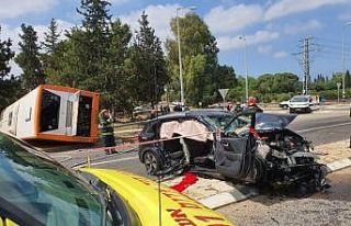 İsrail’de otobüs ile otomobil çarpıştı: 21...