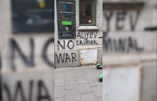 İsveç’te Azerbaycan Büyükelçiliği’ne ırkçı...