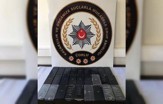 İşyeri aramasında 27 adet gümrük kaçağı telefon...