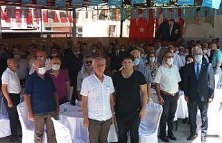 İYİ Parti İl Kongresinde "sosyal mesafe"...