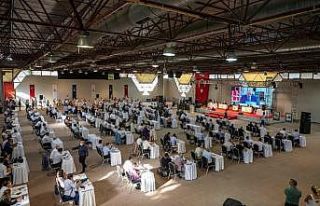 İzmir Büyükşehir Belediye Meclisi pandemi sonrası...