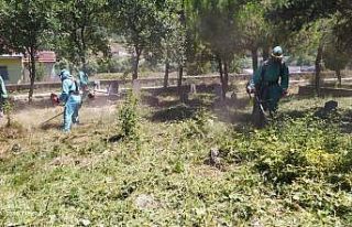 İzmit’te mezarlıklar Kurban Bayramına hazırlanıyor