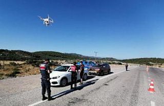 Jandarmadan drone ile havadan trafik denetimi